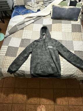 Tahari Men's Grey/Black Acid Wash Fleece Pullover Hoodie